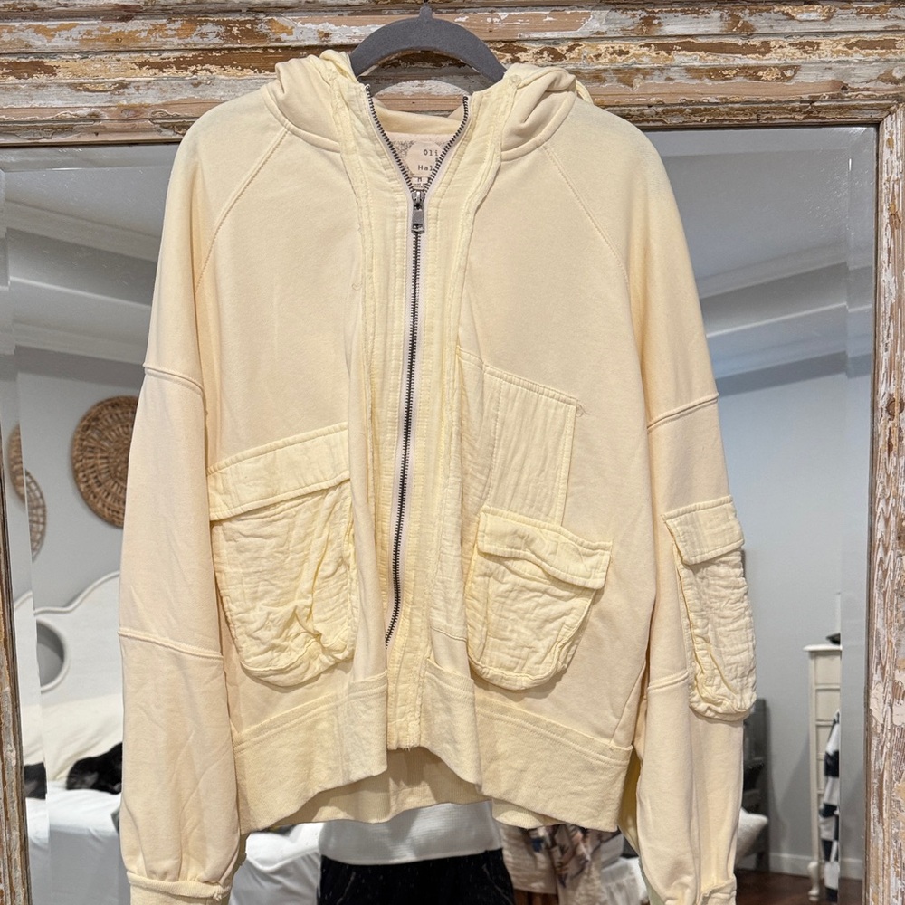 Oil & hali zip up hoodie